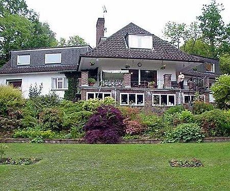 Linchens Bed And Breakfast Felbridge Eksteriør bilde